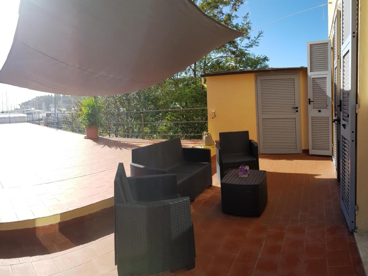 La Terrazza Apartment,A 50 Mt Dal Mare Varraze Exterior foto