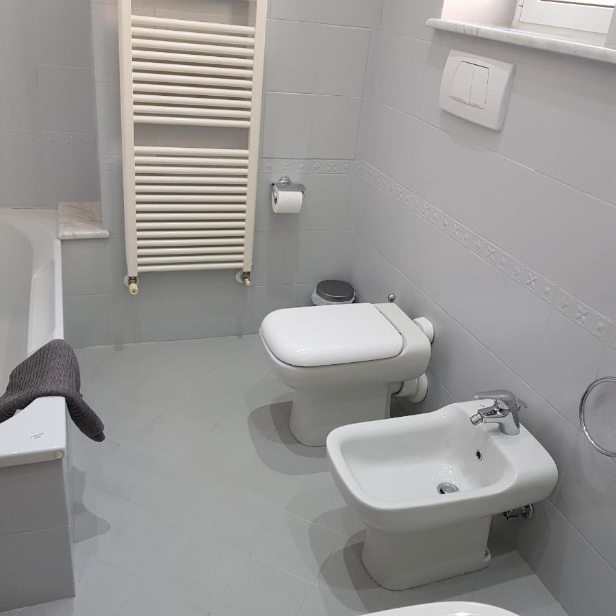 La Terrazza Apartment,A 50 Mt Dal Mare Varraze Zimmer foto